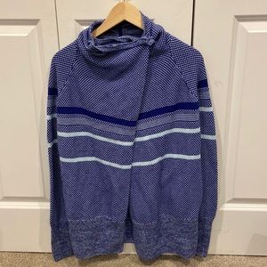 Ivivva Blue & Light Blue Asymmetrical Knit Sweater